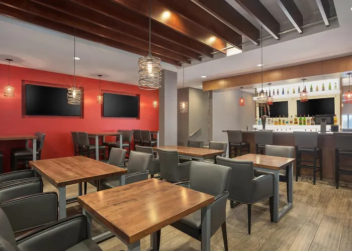 Holiday Inn Calgary Airport By Ihg