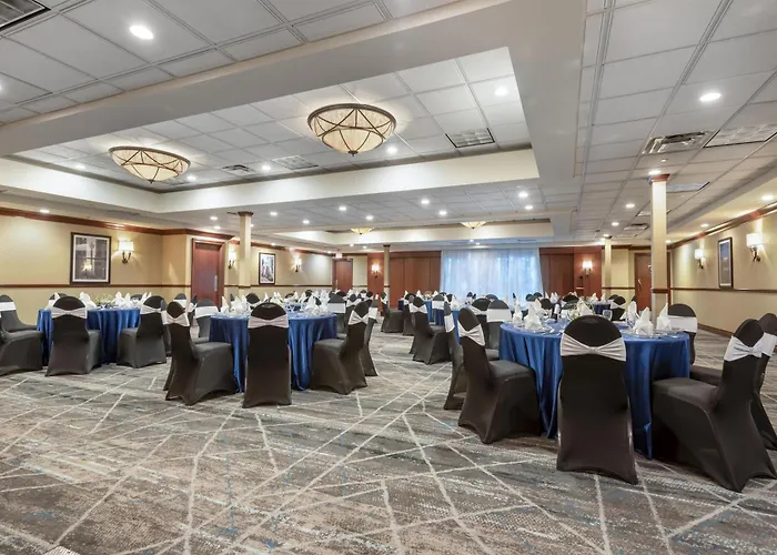 Best Western Plus Port O'Call Hotel