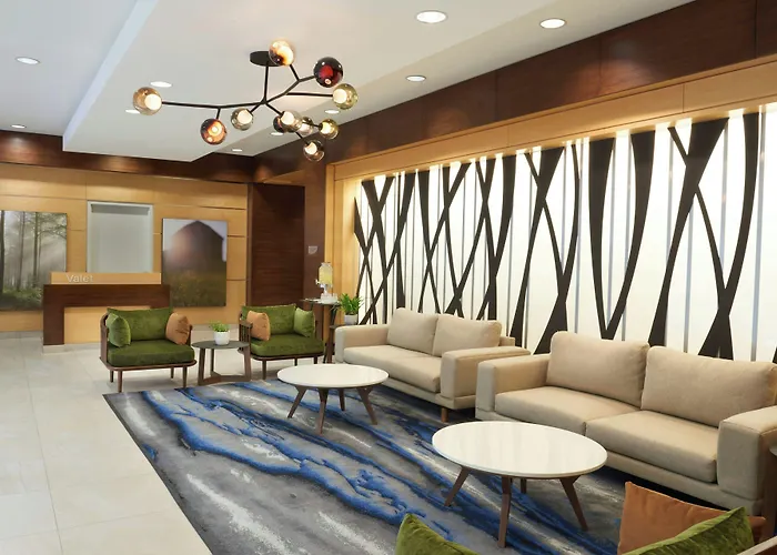 Fairfield Inn & Suites By Marriott Calgary Downtown